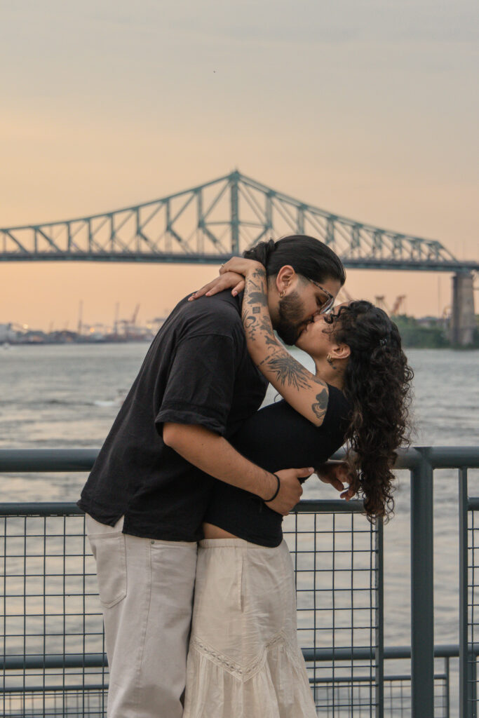 Photographe à Montréal, Photographe professionnel Montréal, Photographe lifestyle Montréal, Photographe portrait Montréal, Photographe mariage Montréal, Photographe famille Montréal, Photographe couple Montréal, Photographe créatif Montréal, Photographe photojournalisme Montréal, Photographe studio Montréal, Photographe extérieur Montréal, Photographe Montréal chic, Photographe naturel Montréal, Photographe élégant Montréal, Photographe intime Montréal, Portrait créatif Montréal, Portrait professionnel Montréal, Portrait en studio Montréal, Portrait extérieur Montréal, Photographie de famille Montréal, Photographie de couple Montréal, Photographie de mariage Montréal, Photographie lifestyle Montréal, Photo journalisme Montréal, Photos naturelles de famille, Photos intemporelles mariage, Photographie de moments de vie, Photographie élégante de couple, Photos de mariage chic et intemporel, Portraits en extérieur, Photographie chaleureuse, Photographie conviviale, Style intemporel photographie, Style élégant photographie, Style photojournalistique, Photographie chic et classique, Portraits naturels et authentiques, Photographie de moments précieux, Photos élégantes et naturelles, Photographe chic et naturel, Photos élégantes de famille, Style photographique intemporel, Photographie émotionnelle, Photographe Montréal et alentours, Photographe Montréal centre, Photographe banlieue Montréal, Photographe Laval, Montréal, Photographe Longueuil, Montréal, Photographe photo extérieur Montréal, Séance photo mariage à Montréal, Séance photo en extérieur Montréal, Séance photo studio Montréal, Portrait professionnel Montréal, Photographe pour événement Montréal, Séance photo couple Montréal, Photographe de famille sur Montréal, Photographe mariage intimiste, Photos intemporelles de famille, Photographe lifestyle et moderne, Photographe pour entreprises Montréal, Photographe pour portraits professionnels, Photographe mariage élégant et chic, Photos de couples modernes Montréal, Création d'images naturelles et élégantes